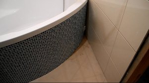 Монтаж угловой,акриловой ванны ч.7