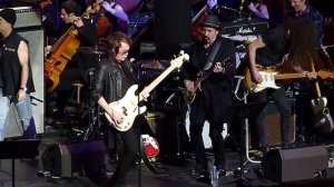 Glenn Hughes & Bruce Dickinson 'You Keep On Moving' Celebrating Jon Lord 04.04.14 HD