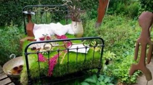 Какой декор для сада и дачи можно сделать из старой мебели