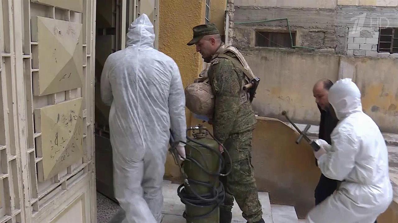 Российские военные в Сирии по просьбе департамента...начали масштабную дезинфекцию учебных заведений