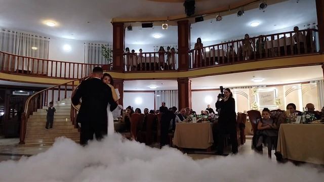 Свадьба Атис Калуга. Тяжелый дым, холодные фонтаны на первый танец. заказ 89109128898 смотреть онлайн