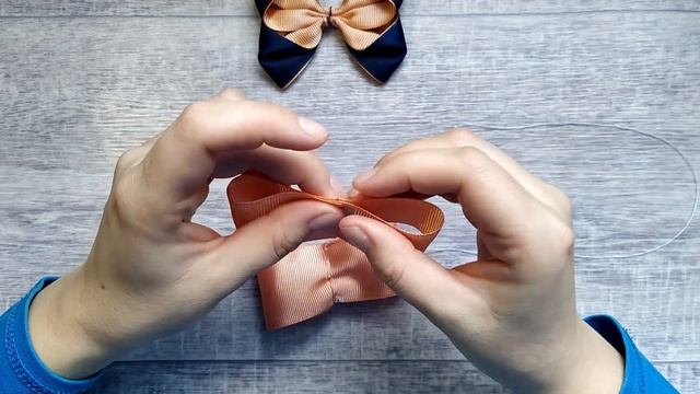 БАНТИКИ ИЗ РЕПСОВОЙ ЛЕНТЫ 4 СМ. ШКОЛЬНЫЕ БАНТИКИ. DIY. смотреть онлайн