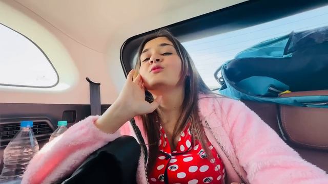 WOW! 🤩 Finally Gaon ke liye Nikal gaye🥰 Modern City Girl Bindass Kavya Chali apne Desi gaon смотреть онлайн