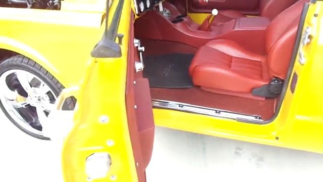 1972 Chevrolet blazer Custom SIX speed! смотреть онлайн