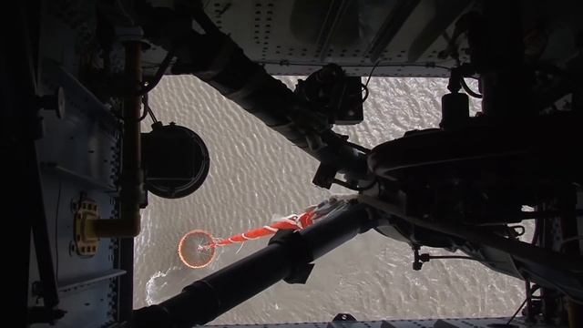 Авиация тушит природные пожары на Урале смотреть онлайн