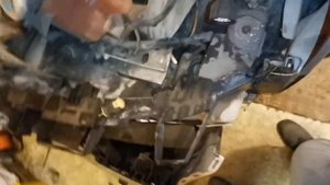 Замена бачка омывателя Land Rover Range Rover Sport 06