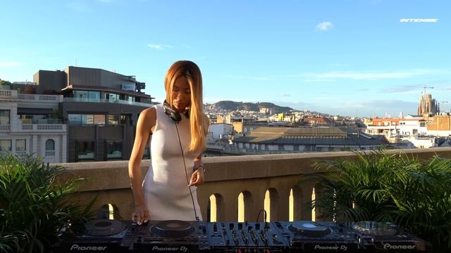 Jessica Harris - Live @ Radio Intense Barcelona 24.3.2023   Melodic Techno & Indie Dance DJ Mix 4K