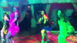 Танец "Мама Люба"