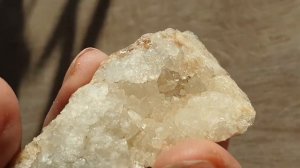 Кварцево-кальцитовые образцы парка Кузьминки. Поделочные и коллекционные минералы.