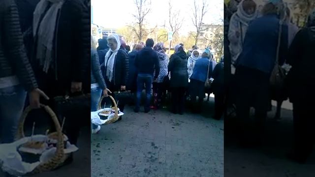 Батюшка - читает молитву смотреть онлайн