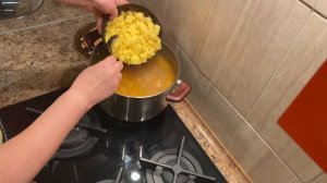 Рыбный суп из семги с перловкой. Вкусно, быстро и просто!
