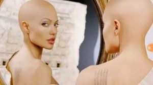 Лысая девочка в платьеце белом--Дмитрий Булычёв--