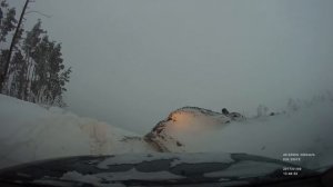 Suzuki Grand Vitara vs Mitsubishi L200. Штурм заснеженой горки