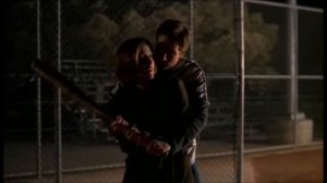 6*19 Малдер учит Скалли играть в бейсбол