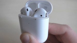 Не работает AirPods наушники.Один наушник перестал работать