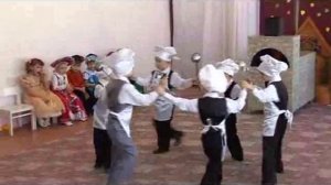 Осенний утренник Танец "Поварят" средняя группа