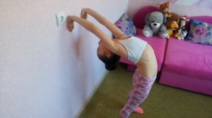 ЛЕДИ ДИ* Как научиться делать мостик?