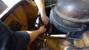 Проблемы начались! БЕНЗИН В КАРТЕРЕ! ЗАЗ 968м, меняю бензонасос, свечи.