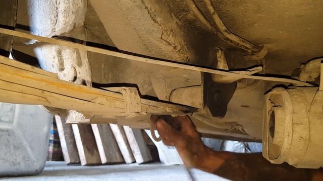 Замена втулок рессор на волге ГАЗ 31029 | ВОЛГАЛЛА смотреть онлайн