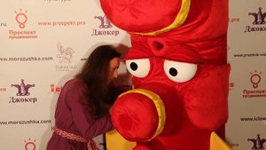 Ростовая кукла с механическими глазами.