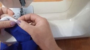 Обработка проймы или горловины руликом. Простой способ обработки