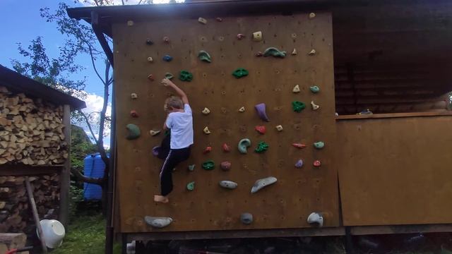 Марк - дачный скалолаз смотреть онлайн