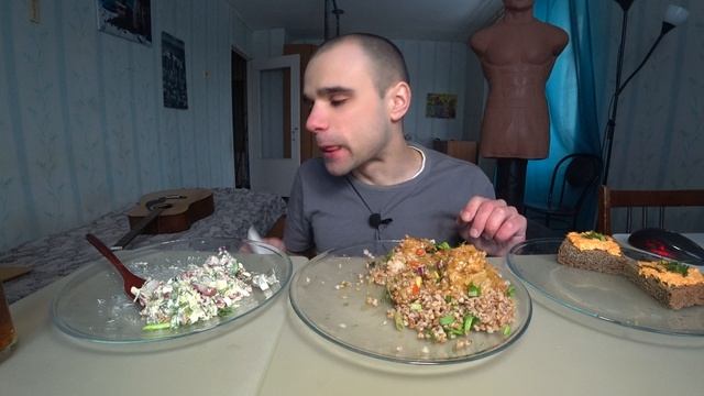 МУКБАНГ ГРЕЧКА / ТЕФТЕЛИ С ПОДЛИВОМ / САЛАТ С ФАСОЛЬЮ БУТЕРБРОДЫ / ОБЖОР/ EATING Mukbang ASMR / АСМР