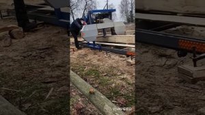 Мобильная пилорама. Распил сухостоя на обрезную доску.