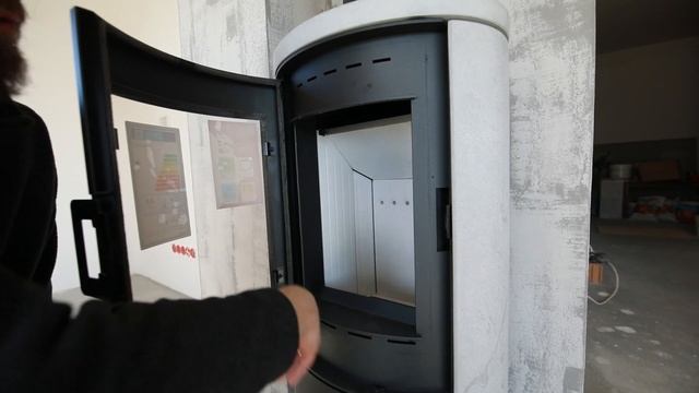 Dlaczego koza a nie kominek? Montaż pieca AB szary beton firmy Kratki . #kratki #koza #piec смотреть онлайн