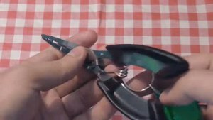 Щипчики - инструмент для рыбака.