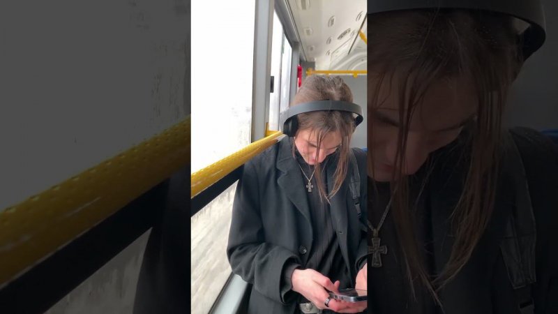Эдик в автобусе