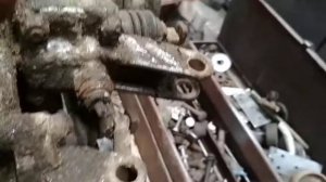 Ось крепления раздатки Нива