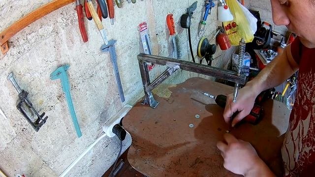 Лобзиковый станок для фигурной резки.