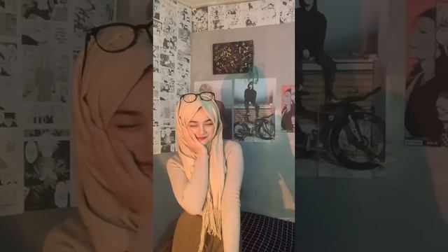 Gadis Cantik Berjilbab - Tebak Judul Lagunya Apa - Shorts