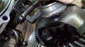 Ремонт переднего редуктора 2.65 на БМВ 5er F07 GT (плюс лайфхак - причина течи сальников)