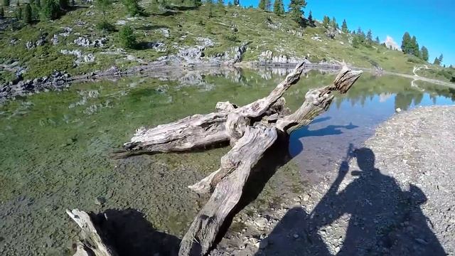 Dal Passo Falzarego al Rifugio Nuvolau - Dolomiti - 7 Settembre 2016 смотреть онлайн