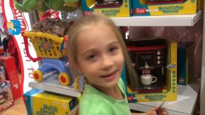 Покупки новых игрушек, как мы купили самолет Пет Шоп Littlest Pet Shop