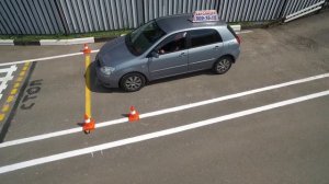 Остановка и начало движения на подъеме.