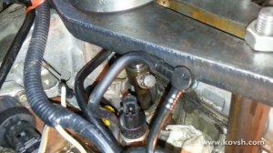Демонтаж форсунки на Opel Vivaro 1.9 CDTI