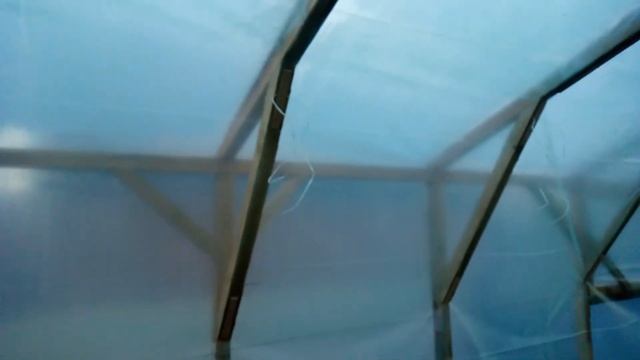 Конденсат в теплице. Устраняем проблему. смотреть онлайн