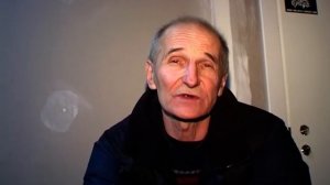 Пётр Мамонов поздравляет Олега Гаркушу с пятидесятилетием .