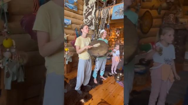 Алтай деревня мастеров. Маленький  оркестр