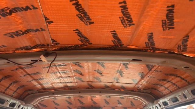 LADA Largus звукоизоляция в простом варианте, день работы, внутри стало куда приятнее находиться