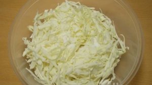 Салат из свежей капусты и овощей