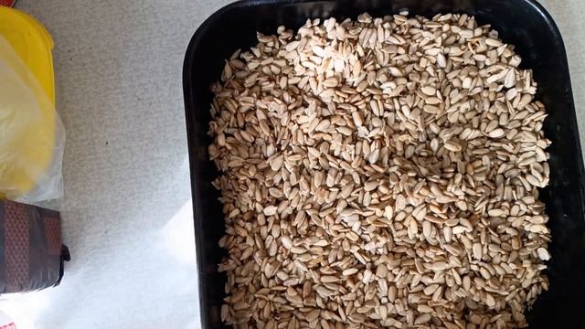 Семечки жареные в духовке. Супер вкусно))