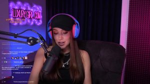 слили г0лые фото лакшери герл