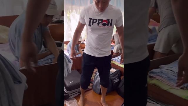 Сборы вещей перед отъездом. Школа по дзюдо в Астане ORTUS.KZ, тренер Пак Сергей Александрович. смотреть онлайн