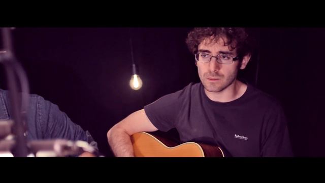 Leaving on a jet plane - Threetwone (Acoustic cover) - Live at "Upside Down Records" смотреть онлайн