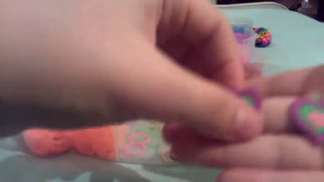 Проверяем резинки на прочность . Открываем ОГРОМНЫЕ НАБОРЫ РЕЗИНОК !!! смотреть онлайн