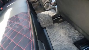 Cordiant Winter Drive 2 на Lada Granta FL | отзыв о резине | поставил накладки на ковролин.